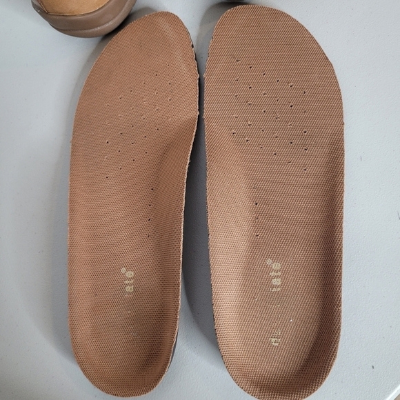 David Tate Sela Tan Laser Cut Ballet Flats - Size 11 WW - Picture 10 of 13